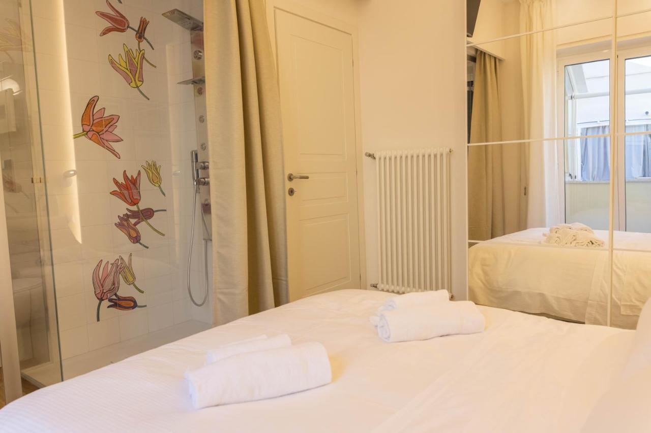 Colosseo Brightful Apartment With Rooftop Rome Exterior photo